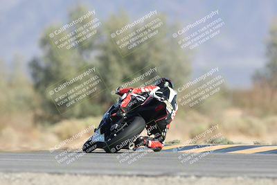 media/Oct-04-2025-CVMA (Sat) [[408bcdd6e4]]/Race 13-Amateur Supersport Open/